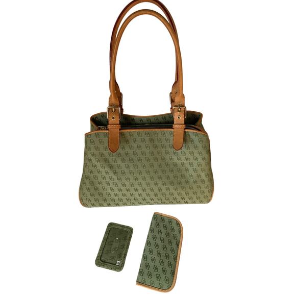 Dooney & Bourke Canvas Shoulder Bag w/ Glasses Case and Credit Card Holder - Picture 2 of 9